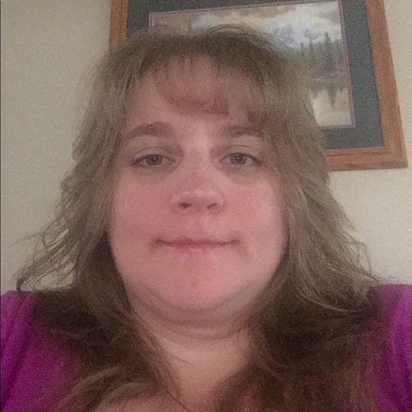 Meet your Posher, Vicki - Picture 2 of 2